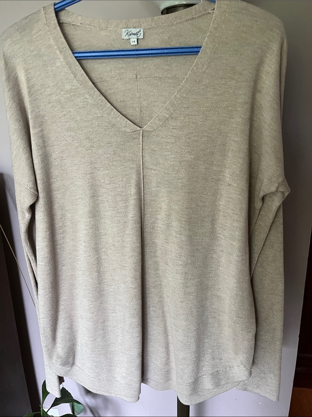 Kismet V-Neck Lightweight Sweater in Taupe
